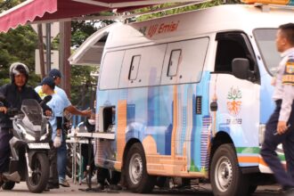 Sejumlah kendaraan bermotor saat mengikuti uji emisi gratis di Jalan Perintis Kemerdekaan, Jakarta Utara, pada Selasa (3/12/2024). Foto: Ist