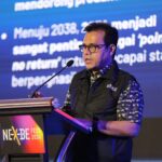 Wakil Menteri Komunikasi dan Digital Nezar Patria ketika memberikan sambutan dalam acara Nex-BE Fest 2024 yang berlangsung di Hotel Ritz Carlton, Jakarta, pada Kamis, (5/12/2024). Foto: Telkom Indonesia