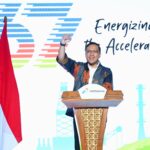 Direktur Utama Pertamina, Simon Aloysius Mantiri saat memberikan sambutan pada acara puncak perayaan Hari Ulang Tahun (HUT) ke-67 Pertamina di Grha Pertamina, Jakarta, Selasa (10/12/2024). Foto: Dok Pertamina