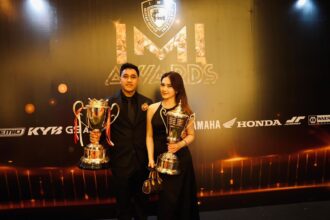 Pembalap Honda Racing Indonesia , Avila Bahar yang hadir bersama kekasihnya, Thalia Syamsi tampak begitu sumringah usai acara