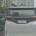 Mobil pelat RI 25 viral di media sosial. Foto: X @glrhn