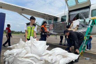 Operasi Modifikasi Cuaca dilakukan Badan Nasional Penanggulangan Bencana (BNPB) guna percepatan penanganan darurat bencana Hidrometeorologi basah di Jawa Barat. Operasi di Halim Perdana Kusuma, Jakarta, Rabu (11/12/2024). Foto: BNPB