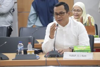 Sekretaris Fraksi PKB, Yusuf saat rapat Komisi E dengan Dinas Pendidikan DKI Jakarta. Foto: Dok pribadi