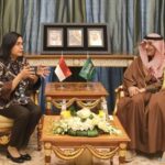 Menkeu Sri Mulyani saat bertemu Menteri Keuangan Saudi Arabia, Mohammed Al-Jadaan . Foto: dok kemenkeu