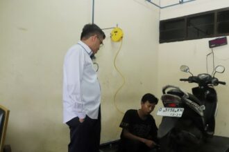 Balai Besar Pelatihan Vokasi dan Produktivitas (BBPVP) Bandung mengadakan program servis kendaraan gratis dalam rangka menyambut masa libur Natal 2024.