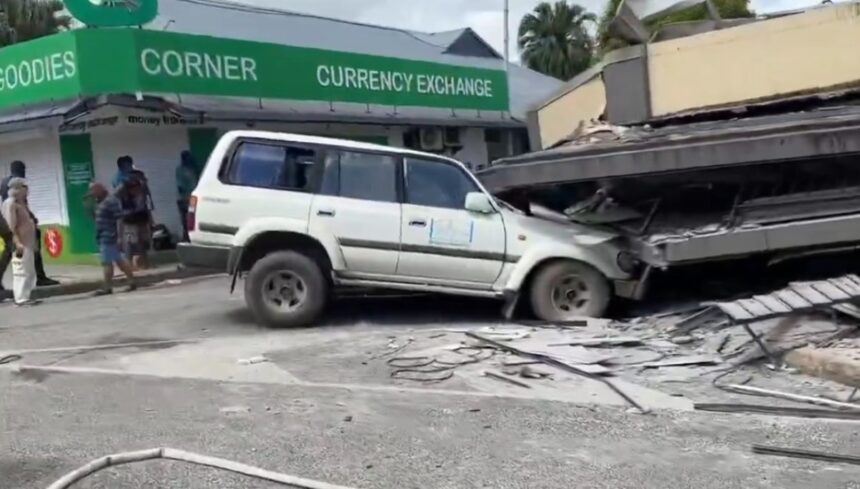 Kerusakan akibat gempa di Vanuatu. Foto: Tangkapan video X