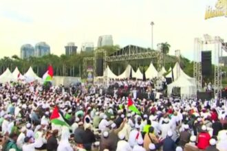 Suasana reuni 212 di kawasan Monas Jakarta pada Senin (2/12/2024). Foto; tangkapan layar You Tube Islamic Brotherhood Televison