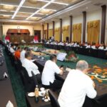 Suasana Rapat Koordinasi yang dihelat di Gedung Negara Grahadi, Kota Surabaya, Jawa Timur, pada Selasa (17/12/2024). Foto: Ist