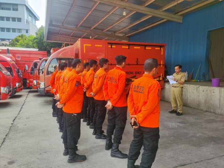 Badan Penanggulangan Bencana Daerah (BPBD) Daerah Khusus Jakarta siap siaga dalam menghadapi cuaca ekstrem yang diprediksi Badan Meteorologi, Klimatologi dan Geofisika (BMKG) bakal terjadi pada akhir Desember 2024. Foto: Ist