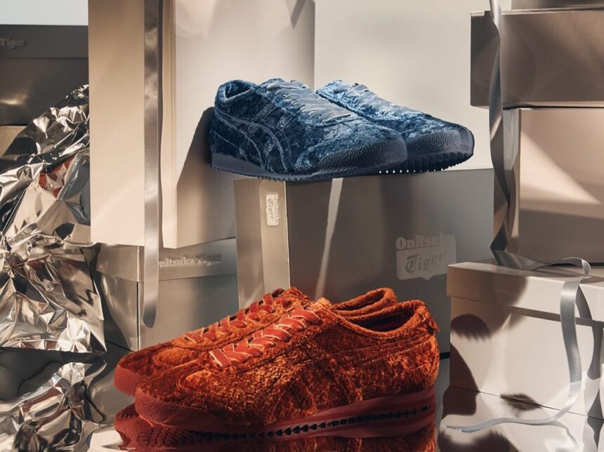 Onitsuka Tiger, meluncurkan koleksi terbarunya yakni MEXICO 66 SD Velvet. Foto: IG @onitsukatigerindonesia