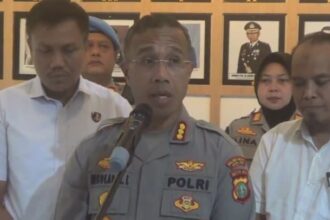 Kapolres Metro Jakarta Timur, Kombes Nicolas Ary Lilipaly didampingi Kasat Reskrim, AKBP Armunanto dan Humas Polres Metro Jakarta Timur serta jajaran. Foto: Dok/ipol.id