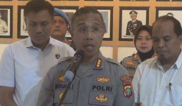 Kapolres Metro Jakarta Timur, Kombes Nicolas Ary Lilipaly didampingi Kasat Reskrim, AKBP Armunanto dan Humas Polres Metro Jakarta Timur serta jajaran. Foto: Dok/ipol.id