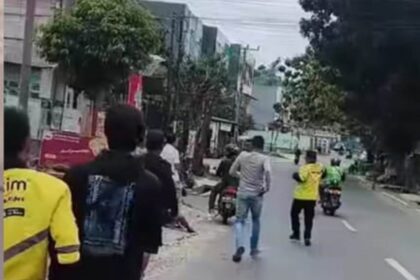 Polisi lumpuhkan begal motor bersenpi di Bandar Lampung. Foto: Tangkapan layar Instagram @lampuung