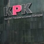 Logo Komisi Pemberantasan Korupsi (KPK) di Gedung Merah Putih. Foto: Yudha Krastawan/ipol.id