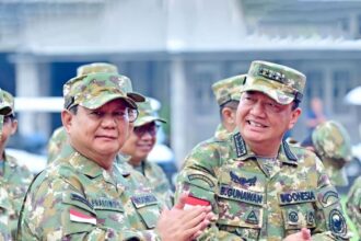 Presiden Prabowo Subianto (kiri) bersama Menteri Koordinator Bidang Politik dan Keamanan Jenderal Polisi (Purn) Budi Gunawan. Foto: Dok Kemenko Polkam