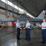 Penandatangan berita acara serah terima pesawat tempur F-16 TS-1603 hasil program Falcon STAR-eMLU. Foto: Instagram @lanud_iswahjudi