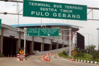 Terminal Bus Terpadu Pulo Gebang, Jakarta Timur, menyiagakan sejumlah armada angkutan malam hari (Amari). Foto: Ist