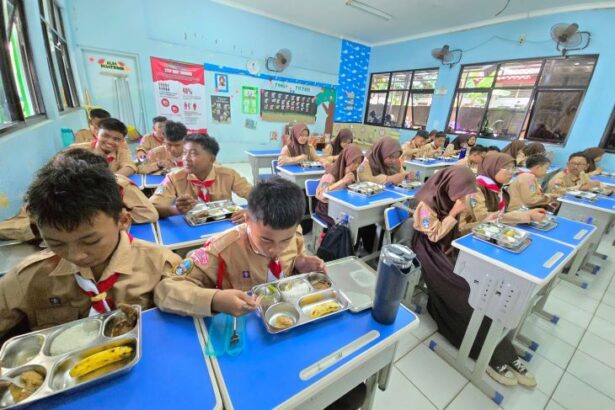 Ilustrasi sarapan gratis bagi murid.(Foto Kemenkopolkam)