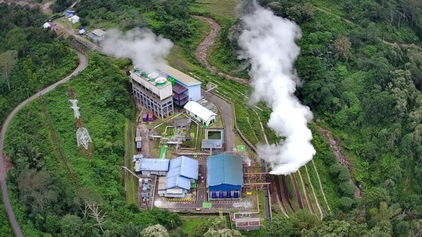 _Aerial view_ Pembangkit Listrik Tenaga Panas Bumi (PLTP) Ulumbu yang berlokasi di Kabupaten Manggarai, Nusa Tenggara Timur dengan kapasitas total 10 MW. Foto: Dok PLN