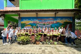 Pelaksanaan program Makan Bergizi Gratis (MBG) kepada 280 siswa di SDN Katulampa 2 Bogor. Foto: Dok Pertamina