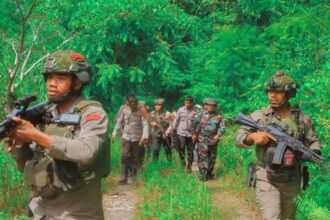 Satgas Ops Damai Cartenz-2025 bersama Polres Yalimo menggelar patroli berskala besar di Distrik Elelim, Kampung Hobakma, Kabupaten Yalimo. Foto: Humas Polri