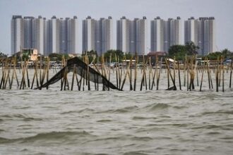 Pagar laut misterius di pesisir Tangerang. Foto: dok Kemen ATR/BPN