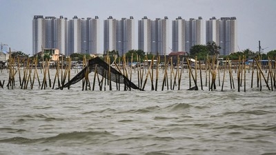 Pagar laut misterius di pesisir Tangerang. Foto: dok Kemen ATR/BPN