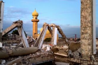 Bangunan di Lebanon yang hancur akibat serangan Israel. Foto: Tangkapan video X