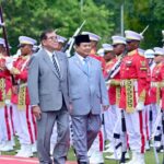 Presiden Prabowo Subianto menyambut kedatangan Perdana Menteri (PM) Jepang, Ishiba Shigeru, di Istana Kepresidenan Bogor, pada Sabtu (11/1/2025). Foto: BPMI Setpres