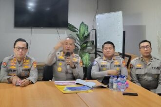 Dirlantas Polda Metro Jaya, Kombes Pol Latif Usman (kedua dari kiri). Foto: Yudha Krastawan/ipol.id