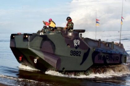 TANK AMFIBI