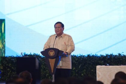Presiden Prabowo saat memberikan arahan kepada jajaran prajurit TNI dan anggota Polri saat Rapat Pimpinan (Rapim) TNI-Polri Tahun 2025, Kamis (30/1/2025). Foto: Ist
