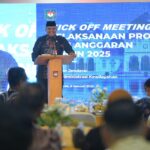 Direktur Jenderal Bina Administrasi Kewilayahan yang juga Penjabat Gubernur Aceh, Safrizal ZA dan jajaran dalam Kick-Off Meeting Pelaksanaan Program dan Anggaran Tahun 2025 di Banda Aceh, pada Kamis (9/1/2025). Foto: Ist