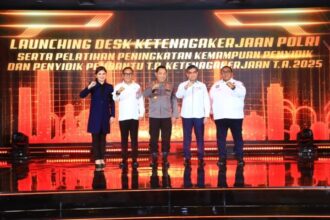 Kapolri Jenderal Listyo Sigit Prabowo bersama Kementerian Ketenagakerjaan resmi meluncurkan Desk Ketenagakerjaan Polri. Foto: Humas Polri