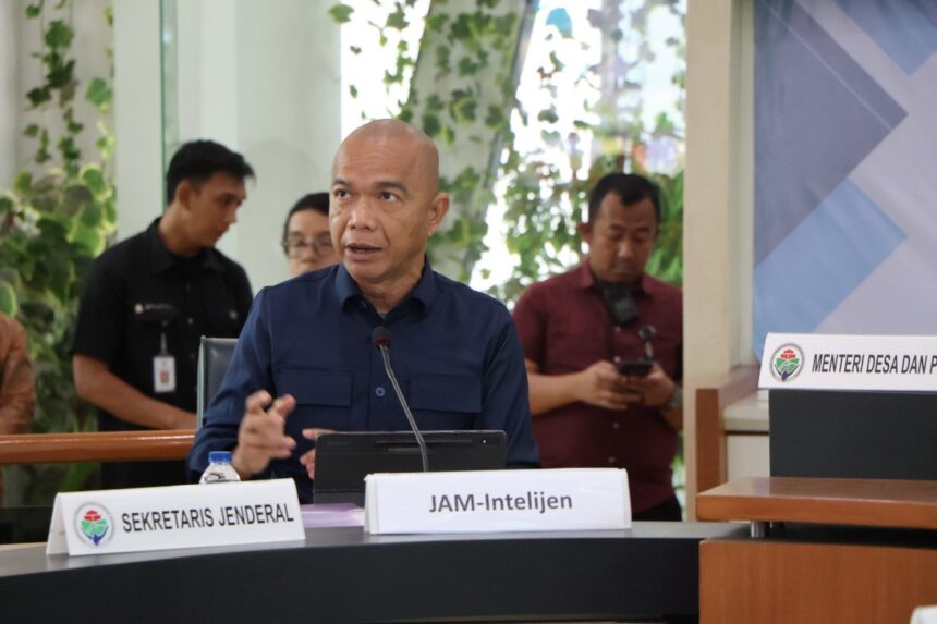 Jaksa Agung Muda Intelijen (Jamintel), Reda Manthovani dalam sosialisasi Peraturan Menteri Desa dan Pembangunan Daerah Tertinggal Nomor 2 Tahun 2024 tentang Petunjuk Operasional atas Fokus Penggunaan Dana Desa Tahun 2025 di Jakarta, Senin (20/1/2025). Foto: Intelijen Kejaksaan Agung RI