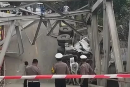 jembatan antarpropinsi paser