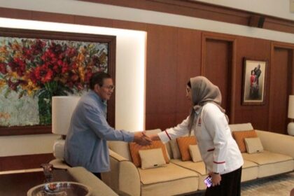 Ketua KADIN DKI Jakarta, Diana Dewi saat bertemu gubernur terpilih Pramono Anung.(Foto istimewa)