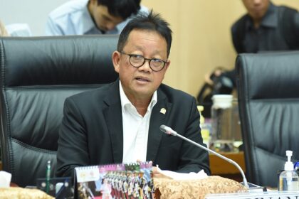 Wakil Ketua Komisi XII DPR RI Sugeng Suparwoto