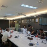 Penggeledahan tiga ruangan kantor di Ditjen Minyak dan Gas Bumi Kementerian ESDM, Senin (10/2/2025). Foto: Puspenkum Kejaksaan Agung