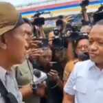 Warga protes Menteri ESDM Bahlil Lahadalia saat meninjau lokasi pangkalan gas elpiji 3 kg, di Budi Setiawan, Kecamatan Cibodas, Kota Tangerang, Banten, Selasa (4/2/2025). Foto: Tangkapan layar video viral