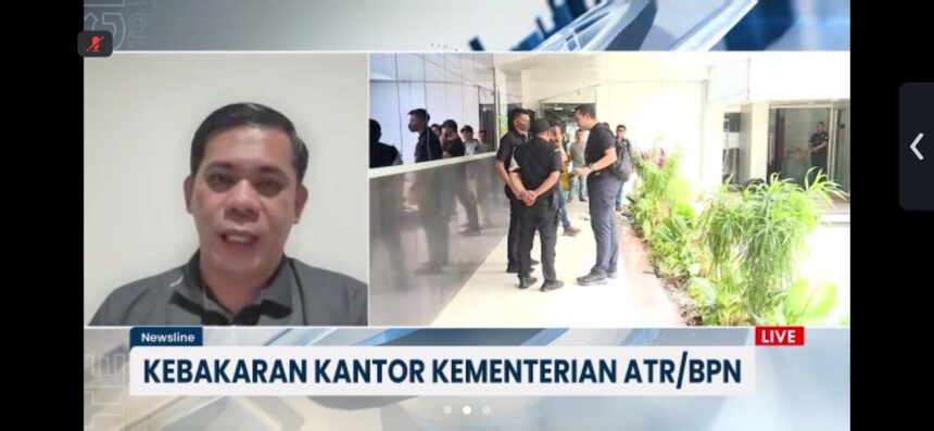 Kebakaran di biro Humas Kementerian ATR/BPN. Foto: tangkapan layar Youtube Metro TV