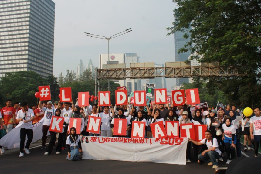 Sekelompok anak muda tergabung dalam Indonesian Youth Council for Tactical Changes (IYCTC) menekankan urgensi implementasi kebijakan pengendalian tembakau yang efektif guna melindungi generasi muda dari bahaya rokok, kini dan nanti. Foto: Ist