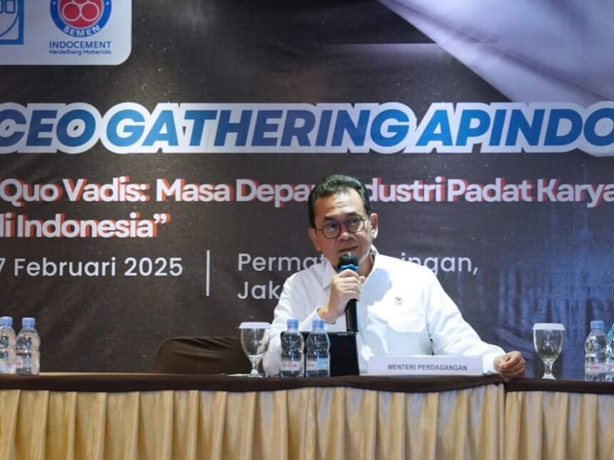 Mendag Budi Santoso saat menghadiri Forum CEO Gathering Apindo 2025 di Jakarta, Senin (17/2/2025). Foto: dok. Mendag