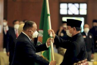 Ketua Umum KONI Pusat, Letjen Purn Marciano Norman saat melantik Prabowo Subianto sebagai Ketua Umum PB IPSI masa bakti 2021-2025/Ist