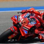 MARC MARQUEZ - Aksi Pembalap Ducati Lenovo Team Marc Marquez di Sirkuit Buriram seri MotoGP Thailand 2025. Hasil MotoGP Thailand 2025 lengkap Klasemen MotoGP 2025 terbaru Marc Marquez menggila di Buriram pada Minggu 1 Maret 2025.