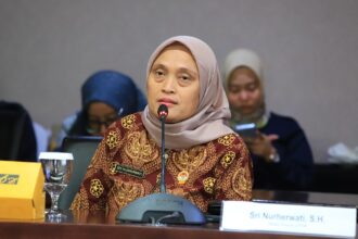 Wakil Ketua Lembaga Perlindungan Saksi dan Korban (LPSK), Sri Nurherwati memberikan keterangan terkait perlindungan LPSK kepada sembilan saksi dan korban dalam kasus Tindak Pidana Kekerasan Seksual dilakukan terdakwa IWAS alias Agus sejak 20-23 Januari 2025, Selasa (4/2/2025). Foto: Ist