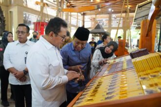 Momen Menteri Perdagangan, Budi Santoso saat mengunjungi Kampung Coklat di Blitar. Foto: Dok/Mendag