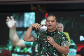 Kepala Staf Angkatan Darat (Kasad) Jenderal TNI Maruli Simanjuntak dalam Kartika Gathering bersama para Pemimpin Redaksi Media Cetak, Elektronik, dan Online, serta pemimpin organisasi media, di Markas Besar Angkatan Darat (Mabesad), Jakarta Pusat, Rabu (5/2/2025). Foto: Dispenad