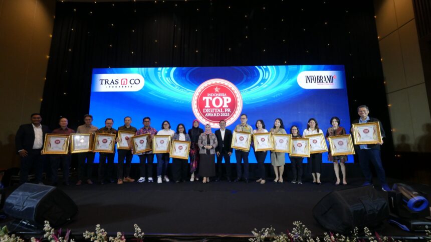 INFOBRAND.ID kembali memberikan penghargaan Indonesia Top Digital Public Relations Award 2025 kepada perusahaan-perusahaan yang berhasil memanfaatkan aktivitas digital public relations (PR) dalam berkomunikasi dengan masyarakat untuk menciptakan persepsi dan citra positif brand maupun perusahaan.