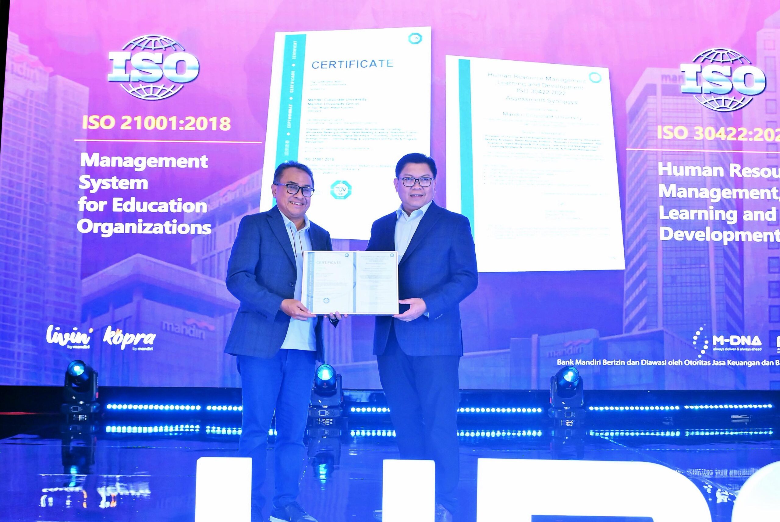 Melalui berbagai inovasi pada skills and knowledge development training bagi pegawai, Bank Mandiri berhasil mengantongi sertifikat internasional ISO 21001:2018 Educational Organization Management Systems for Educational Organizations dan ISO 30422:2022 Human Resources - Learning & Development. Foto: Dok Bank Mandiri